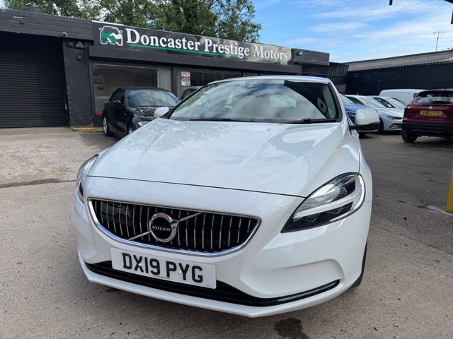 View our VOLVO V40