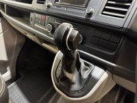 USED 2019 19 VOLKSWAGEN TRANSPORTER Vdub Custom Kombi 204ps DSG T32 SWB  Finance and Part Exchange available