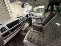 USED 2019 19 VOLKSWAGEN TRANSPORTER Vdub Custom Kombi 204ps DSG T32 SWB  Finance and Part Exchange available
