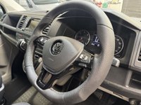 USED 2019 19 VOLKSWAGEN TRANSPORTER Vdub Custom Kombi 204ps DSG T32 SWB  Finance and Part Exchange available
