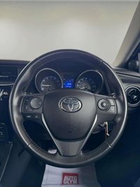 USED 2017 17 TOYOTA AURIS 1.2 VVT-i Icon Touring Sports 5dr Petrol Manual Euro 6 (s/s) (116 ps) 