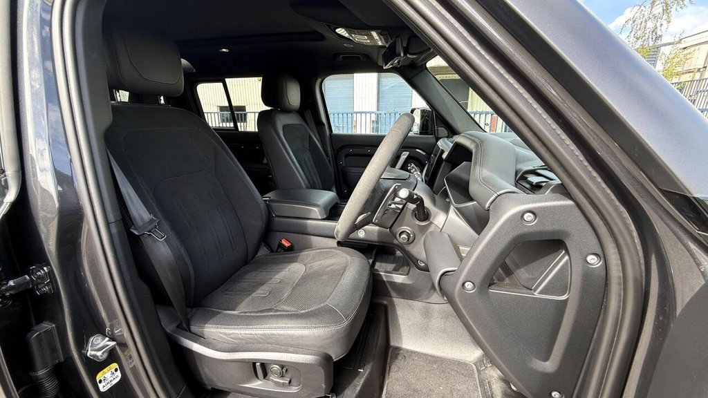USED 2023 73 LAND ROVER DEFENDER 110 5.0 P525 V8 Carpathian Edition Auto 4WD Euro 6 (s/s) 5dr HUGE SPEC|TOWBAR| STEP|SUNROOF