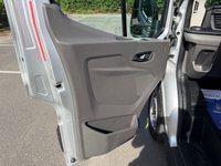 USED 2023 72 FORD TRANSIT 2.0 350 EcoBlue HD Leader Dropside 2dr Diesel Manual RWD L4 Euro 6 (s/s) (SRW) (130 ps) Tail lift - Air con - Tow bar
