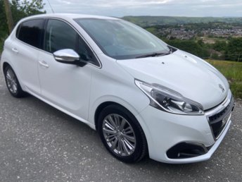 View our PEUGEOT 208