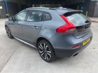 USED 2019 68 VOLVO V40 CROSS COUNTRY 2.0 D3 Pro Hatchback 5dr Diesel Manual Euro 6 (s/s) (150 ps) 