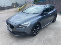 USED 2019 68 VOLVO V40 CROSS COUNTRY 2.0 D3 Pro Hatchback 5dr Diesel Manual Euro 6 (s/s) (150 ps) 