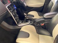 USED 2014 VOLVO V40 CROSS COUNTRY 1.6 D2 Lux Hatchback 5dr Diesel Manual Euro 5 (s/s) (115 ps) STUNNING TWO-TONE INTERIOR