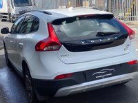 USED 2014 VOLVO V40 CROSS COUNTRY 1.6 D2 Lux Hatchback 5dr Diesel Manual Euro 5 (s/s) (115 ps) STUNNING TWO-TONE INTERIOR