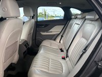 USED 2018 18 JAGUAR F-PACE 3.0 D300 V6 Portfolio SUV 5dr Diesel Auto AWD Euro 6 (s/s) (300 ps) 