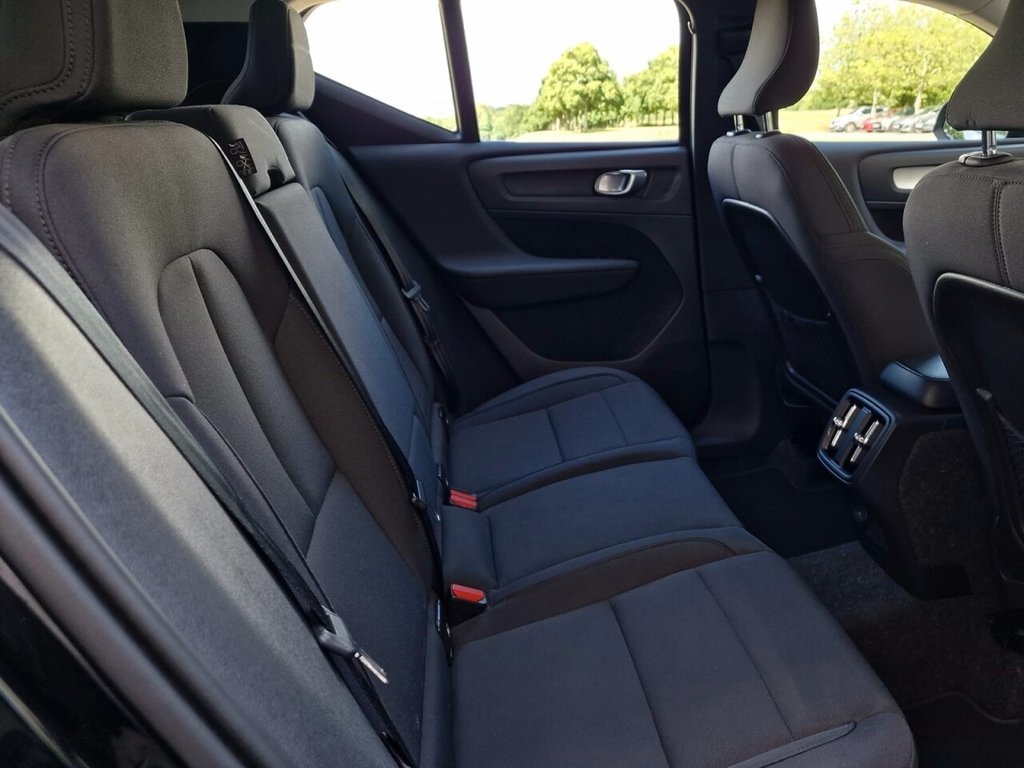 USED 2020 70 VOLVO XC40 1.5 T3 Momentum SUV 5dr Petrol Manual Euro 6 (s/s) (163 ps) FINANCE AVAILABLE
