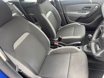 View our DACIA DUSTER