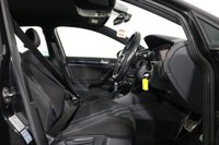 USED 2018 18 VOLKSWAGEN GOLF 1.4 TSI 8.7kWh GTE Advance Hatchback 5dr Petrol Plug-in Hybrid DSG Euro 6 (s/s) (204 ps) 3 OWNERS - 5 Stamp SERVICE HISTORY - 2 KEYS