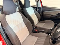 USED 2018 18 TOYOTA YARIS 1.5 VVT-i Icon Tech Hatchback 5dr Petrol Manual Euro 6 (111 ps) RESERVE ONLINE * NATIONWIDE DELIVERY