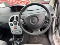 USED 2010 10 RENAULT GRAND MODUS 1.5 dCi Dynamique MPV 5dr Diesel Quickshift Euro 4 (86 ps) 