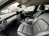 USED 2017 67 MERCEDES-BENZ 180 2.1 GLA200d Sport SUV 5dr Diesel Manual Euro 6 (s/s) (136 ps) REVERSING CAMERA, APPLE CARPLAY, ANDROID AUTO
