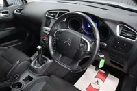USED 2015 CITROEN C4 1.6 BlueHDi Feel Hatchback 5dr Diesel Manual Euro 6 (100 ps) ECONOMICAL CAR / FOOD SERVICE HISTORY / BLUETOOTH PHONE