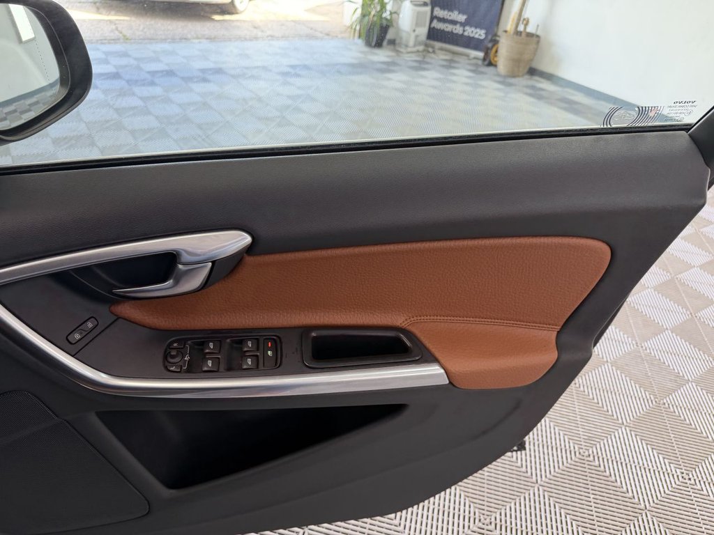 USED 2011 11 VOLVO V60 1.6L 5d  AUTO  148 BHP 