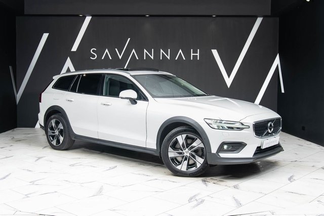 View our VOLVO V60 CROSS COUNTRY