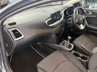 USED 2019 69 KIA CEED 1.0 T-GDi ECO 2 Hatchback 5dr Petrol Manual Euro 6 (s/s) (118 bhp) LOVELY SERVICE HISTORY + APPLE CAR PLAY!!
