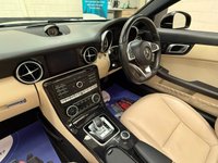 USED 2017 17 MERCEDES-BENZ SLC 2.0 SLC200 AMG Line Convertible 2dr Petrol G-Tronic Euro 6 (s/s) (184 ps) APPLE CAR PLAY HTD STS AIR SCARF