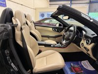 USED 2017 17 MERCEDES-BENZ SLC 2.0 SLC200 AMG Line Convertible 2dr Petrol G-Tronic Euro 6 (s/s) (184 ps) APPLE CAR PLAY HTD STS AIR SCARF
