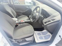 USED 2016 16 FORD FOCUS 1.0T EcoBoost Zetec S Hatchback 5dr Petrol Auto Euro 6 (s/s) (125 ps) BLUETOOTH - 1 OWNER