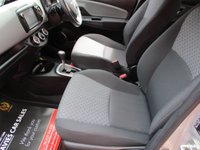 USED 2015 65 TOYOTA YARIS 1.33 Dual VVT-i Icon Hatchback 5dr Petrol Multidrive S Euro 5 Euro 5 (99 ps) PRISTINE LOW MILEAGE AUTO ,�&pound;35 ROAD TAX ,SAT-NAV ,5 SERVICE STAMPS ,6 MONTHS WARRANTY ,ALLOYS ,PARKING SENSORS ,ESSENTIAL VIEWING  