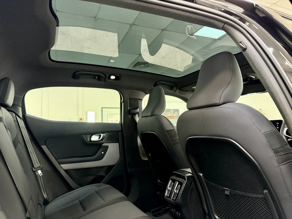 USED 2022 72 POLESTAR POLESTAR 2 Single Motor 69kWh Standard Range Fastback 5dr Electric Auto FWD (231 ps) 