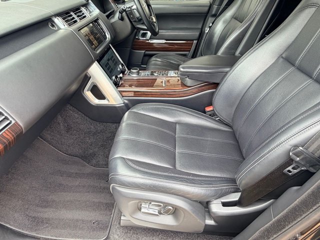 View our LAND ROVER RANGE ROVER