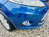 USED 2009 09 FORD FIESTA 1.4 Zetec Hatchback 3dr Petrol Manual (133 g/km, 94 bhp) 1.4 litre petrol engine and comes with a 3 month warranty for your peace of mind. While it has partial service history, this Zetec model is known for its efficient performance and practicality, making it a sensible choice for many drivers.You can expect to achieve an impressive fuel economy of around 50 miles per gallon with this Fiesta, which is a significant advantage over many other cars in its class. Furthermore, low insuranc
