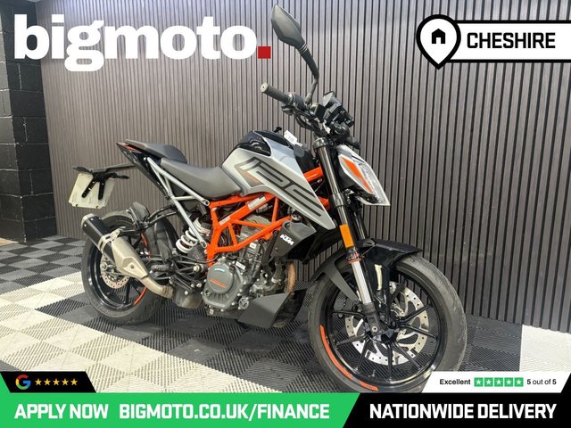 View our KTM 125 DUKE