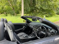 USED 2006 06 MERCEDES-BENZ SLK 3.0 SLK280 Convertible 2dr Petrol 7G-Tronic (222 g/km, 231 bhp) 