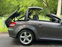 USED 2006 06 MERCEDES-BENZ SLK 3.0 SLK280 Convertible 2dr Petrol 7G-Tronic (222 g/km, 231 bhp) 