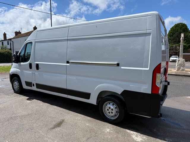 View our VAUXHALL MOVANO