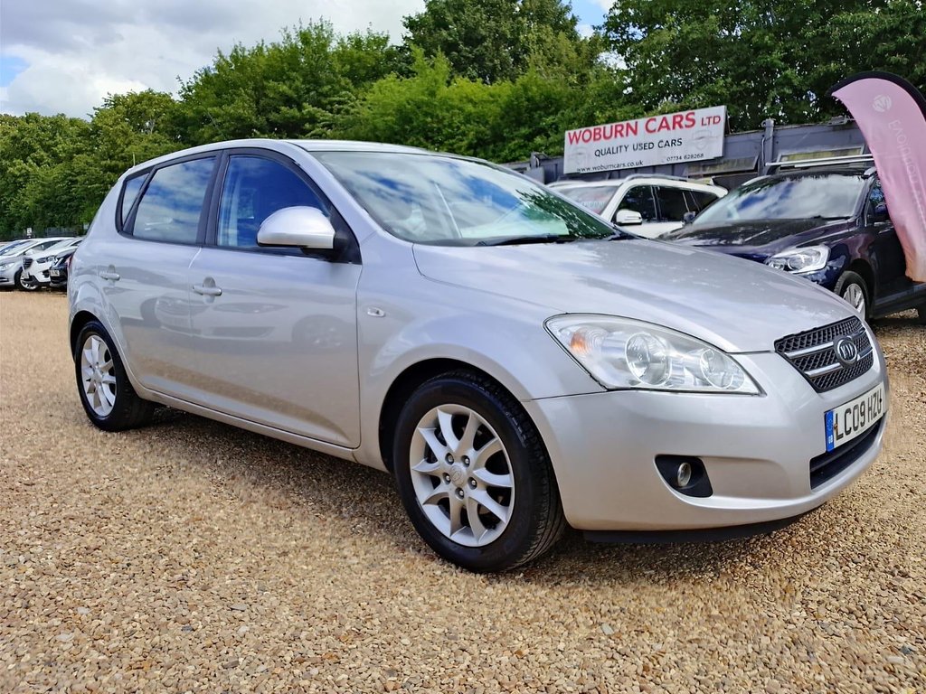 2009 KIA Ceed — photo 1 of 5