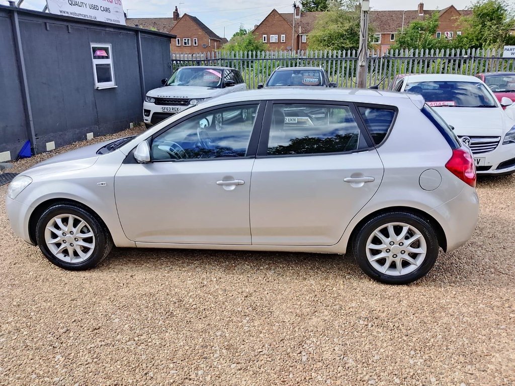 2009 KIA Ceed thumbnail 14