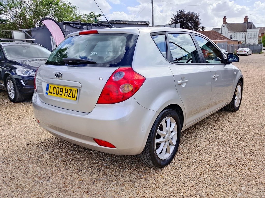 2009 KIA Ceed thumbnail 23