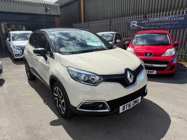 View our RENAULT CAPTUR