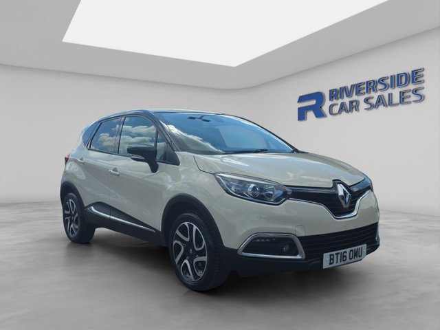 View our RENAULT CAPTUR