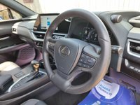 USED 2023 23 LEXUS UX 2.0 250h F Sport Design SUV 5dr Petrol Hybrid E-CVT Euro 6 (s/s) (184 ps) ** WE OFFER FINANCE ON THIS CAR **