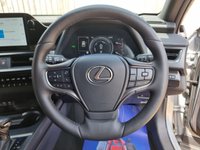 USED 2023 23 LEXUS UX 2.0 250h F Sport Design SUV 5dr Petrol Hybrid E-CVT Euro 6 (s/s) (184 ps) ** WE OFFER FINANCE ON THIS CAR **