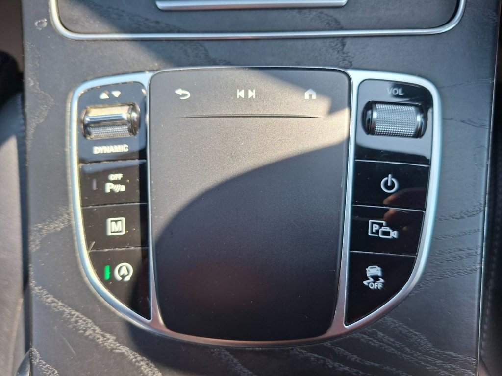 2019 Mercedes-Benz GLC thumbnail 16