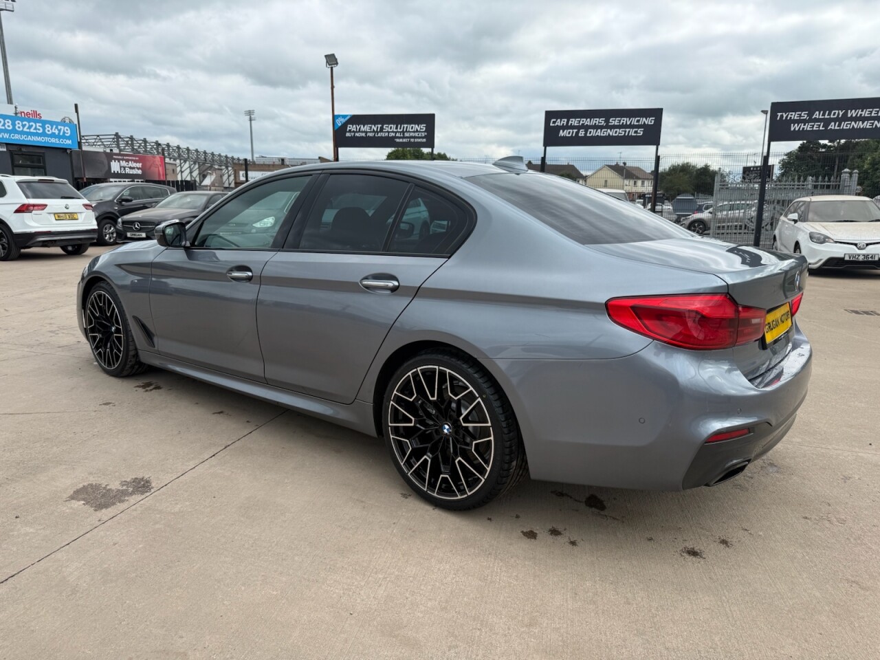 2018 BMW 5 SERIES 2.0 520d M Sport Saloon 4dr Diesel Auto Euro 6 (s/s) (190 ps) - vehicle photo 5 for sale on PureCar