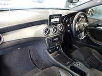 USED 2015 15 MERCEDES-BENZ GLA 2.1 GLA200d AMG Line SUV 5dr Diesel 7G-DCT Euro 6 (s/s) (136 ps) FULL SERVICE HISTORY + REAR VIEW CAMERA + FRONT AND REAR PARKING SENSORS + BLUETOOTH + NIGHT PACK