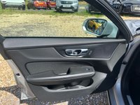 USED 2019 19 VOLVO V60 2.0 D3 Momentum Plus Estate 5dr Diesel Manual Euro 6 (s/s) (150 ps) ULEZ COMPLIANT