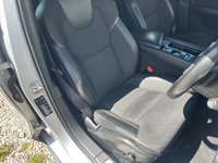 USED 2019 19 VOLVO V60 2.0 D3 Momentum Plus Estate 5dr Diesel Manual Euro 6 (s/s) (150 ps) ULEZ COMPLIANT