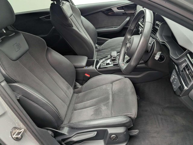 USED 2020 70 AUDI A4 2.0 A4 Black Edition 35 TFSI MHEV Semi-Auto 4dr CLICK+COLLECT / HOME DELIVERY