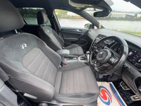 USED 2020 20 VOLKSWAGEN GOLF 2.0 TSI R Hatchback 5dr Petrol DSG 4Motion Euro 6 (s/s) (300 ps) **ADAPTIVE CRUISE CONTROL - AIR CON - DAB RADIO**