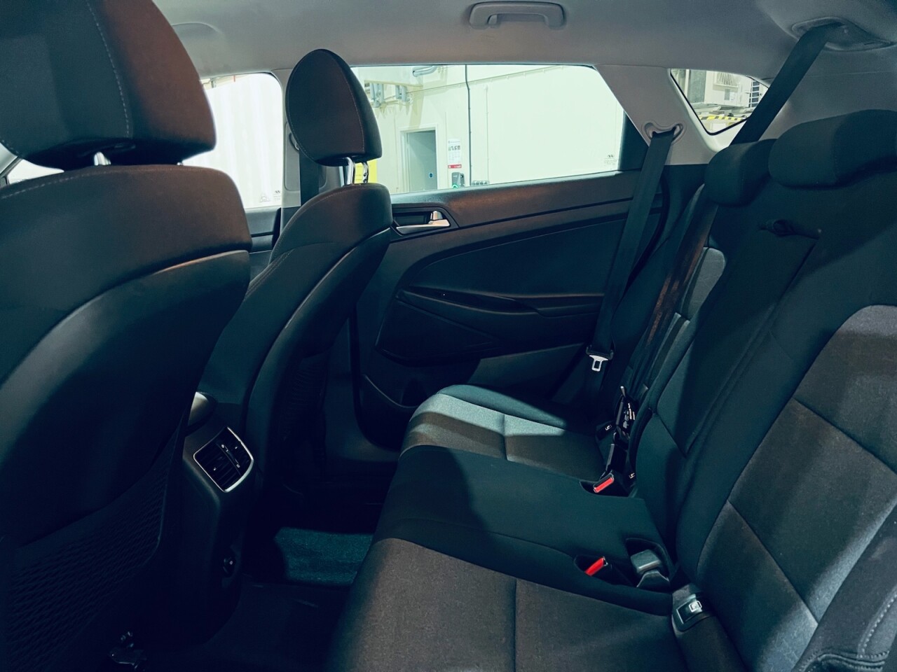 2019 Hyundai Tucson thumbnail 18
