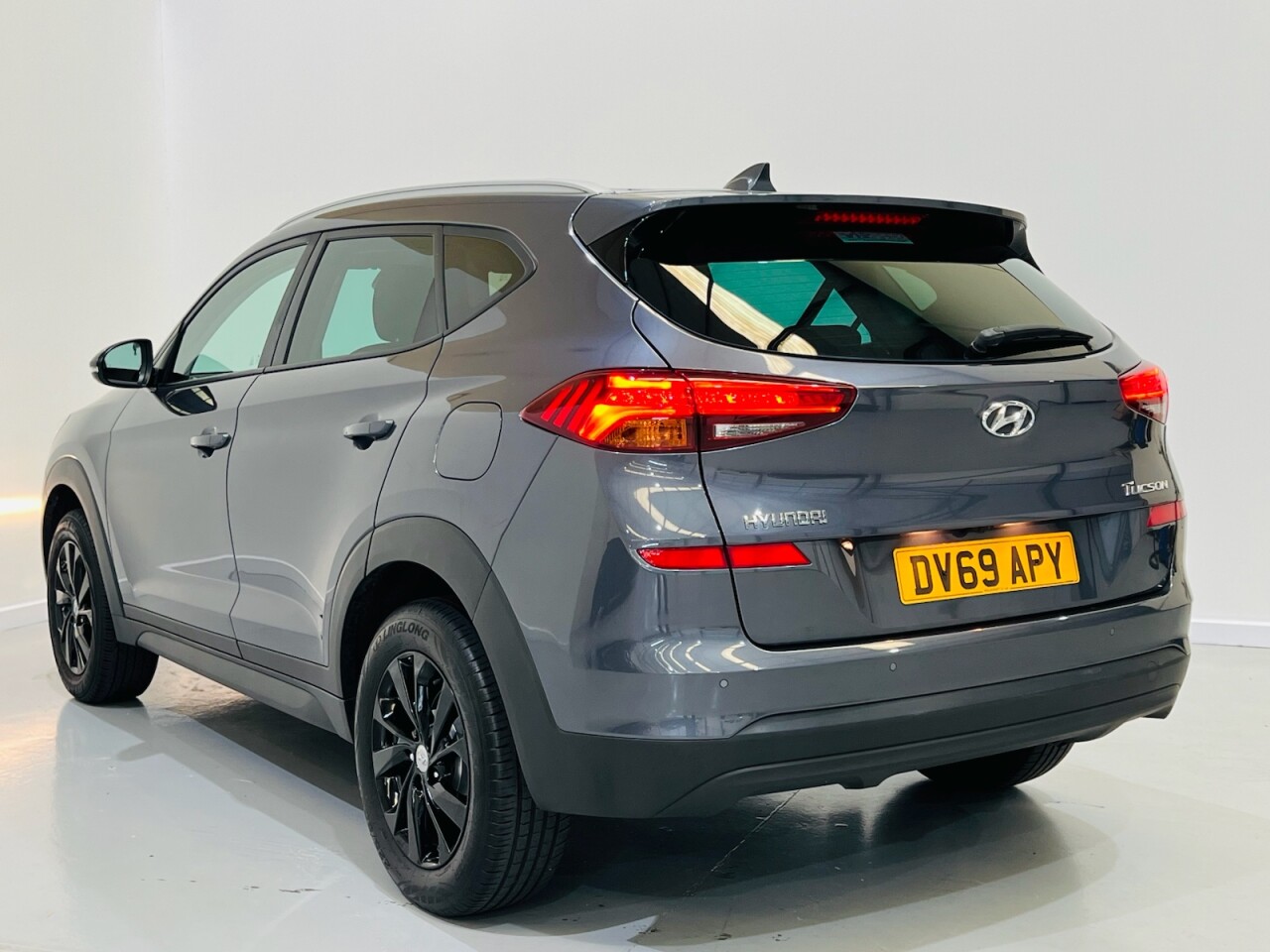 2019 Hyundai Tucson thumbnail 3